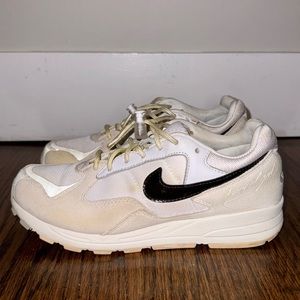 FEAR OF GOD x NIKE Skylon 2